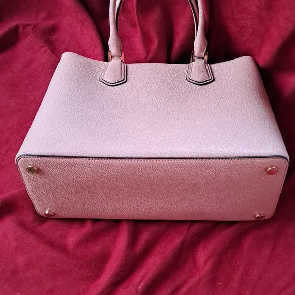 Michael Kors Soft Pink Pebble Leather Satchel/Crossbody Bag. EC - Picture 9 of 15